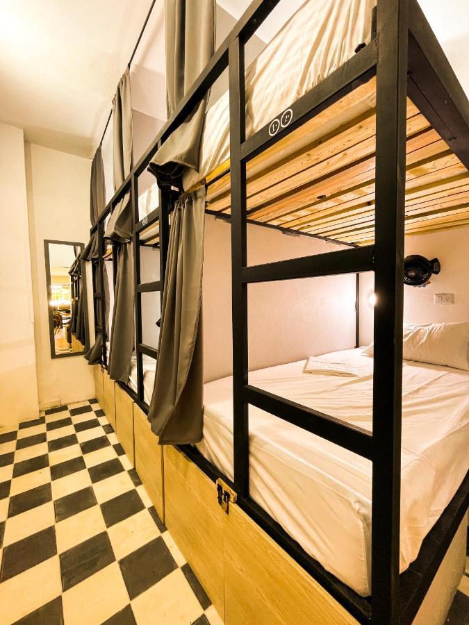 Baku Laureles Hostel Medellín Exteriör bild
