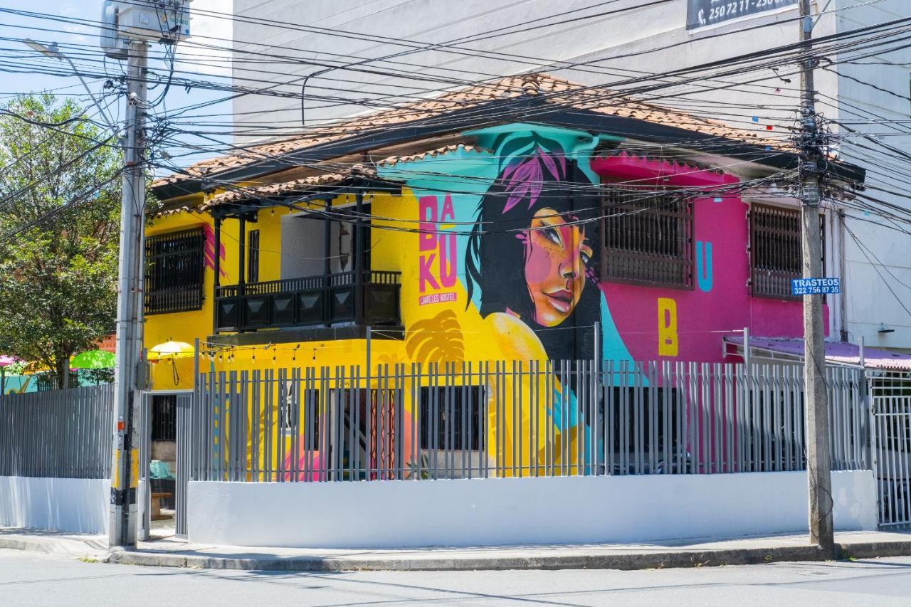 Baku Laureles Hostel Medellín Exteriör bild